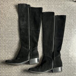 Steve Madden Black Pull On Suede Boots